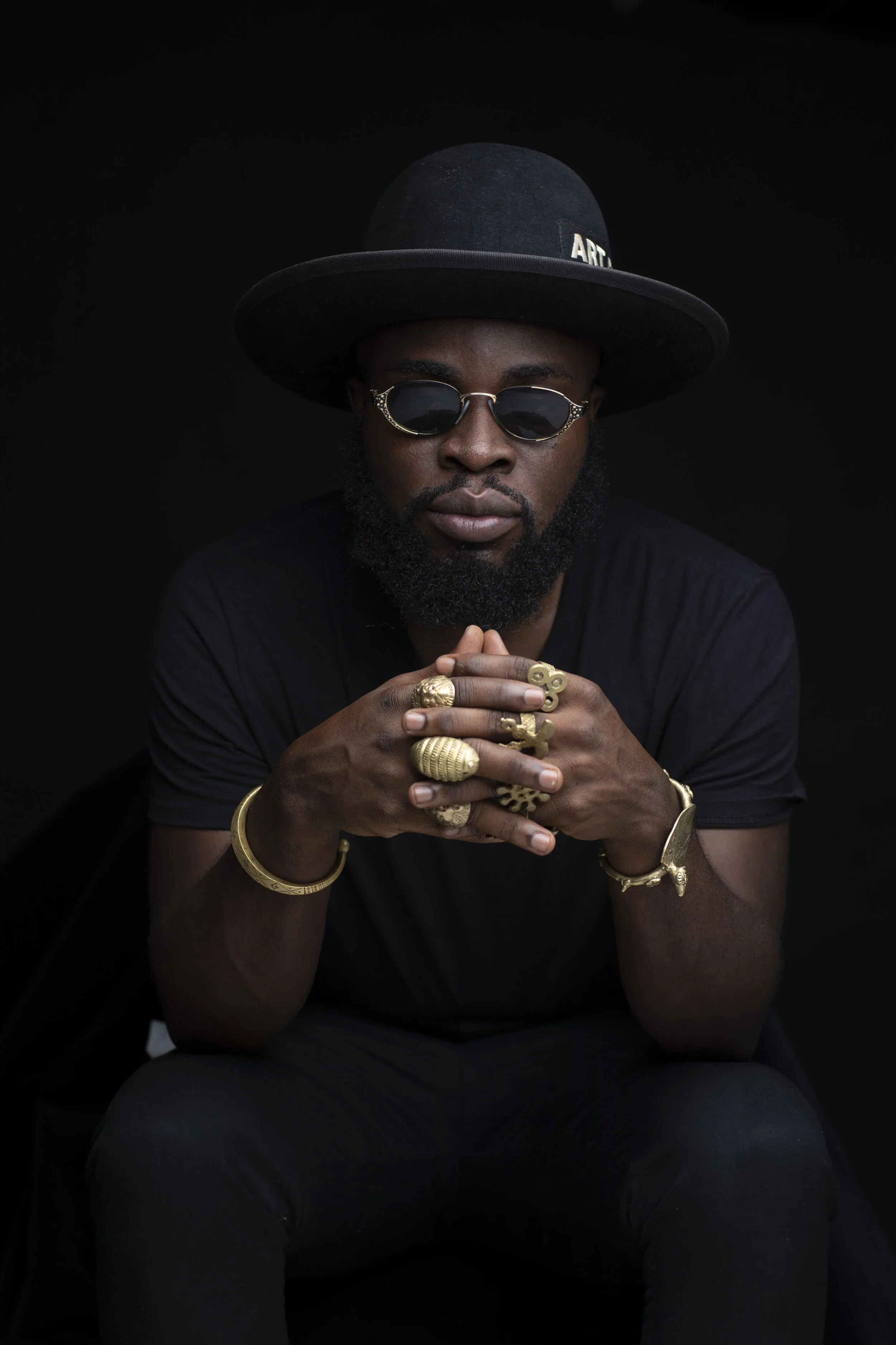 M.anifest dp picture